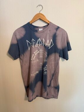 Junk Food Clothing Def Leppard Tie-Dye Short Sleeve Tee - Gray & Black